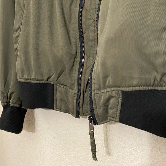 Bomber Jacket - Picture 8 of 9